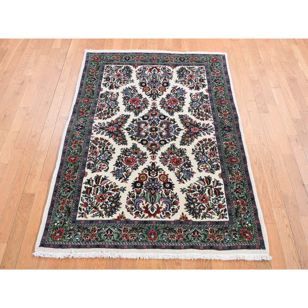 New Hand Knotted Ivory Wool Rectangle Oriental Rug 4'4" x 6'8"