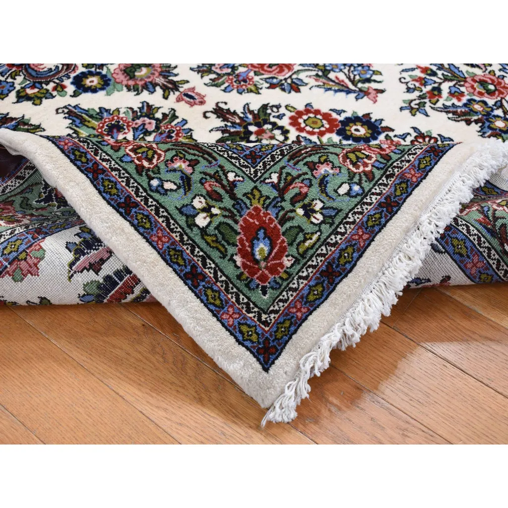 New Hand Knotted Ivory Wool Rectangle Oriental Rug 4'4" x 6'8"