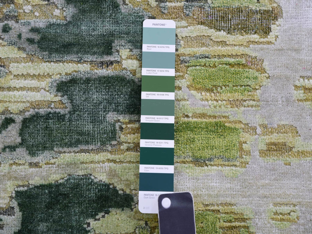 New Hand Knotted Green Silk Round Oriental Rug