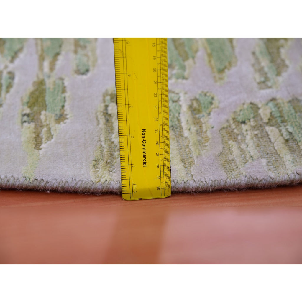 New Hand Knotted Green Silk Round Oriental Rug